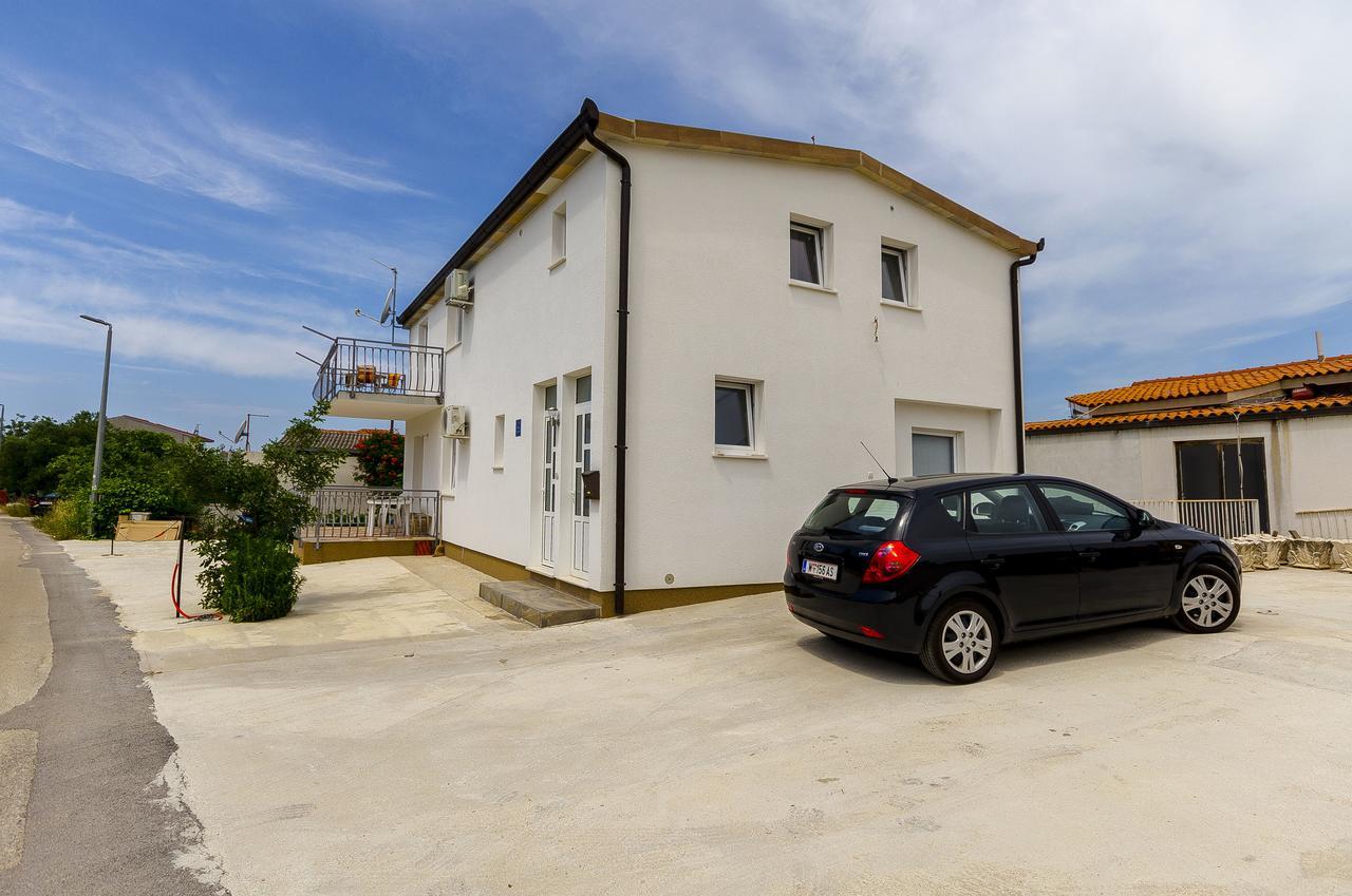 Apartments Mirko I Anda Donji Okrug  ภายนอก รูปภาพ